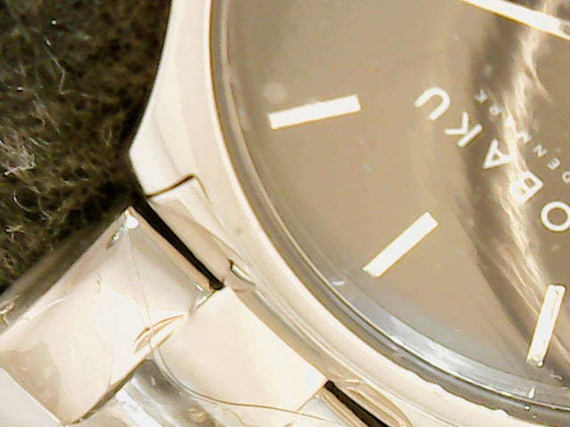 ladies silver band black face