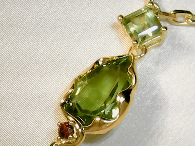 aurora peridot drop pendant st