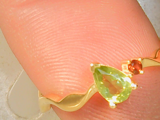 aurora peridot center ring ste
