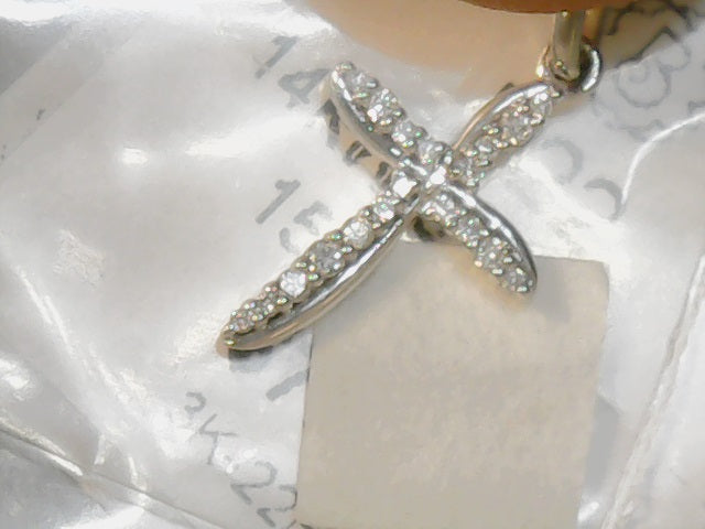 14ktwhite diamond cross .07 ct