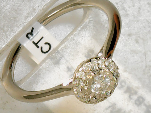 14ktwhite diamond halo .25cttw