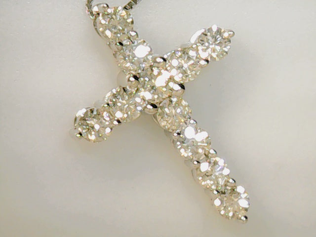 Ladies 1cttw diamond white gol