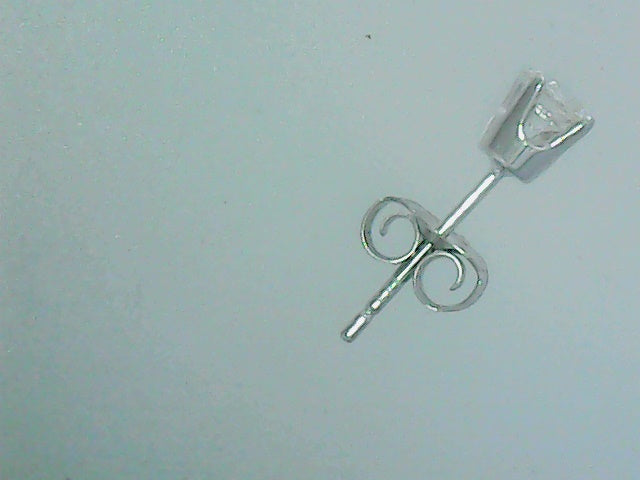 14kt 1/3 cttw stud earrings