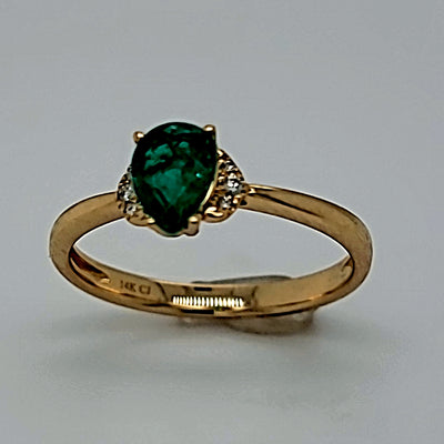 14ky emerald and diamond ring