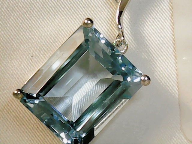 aurora rectangle blue topaz pe